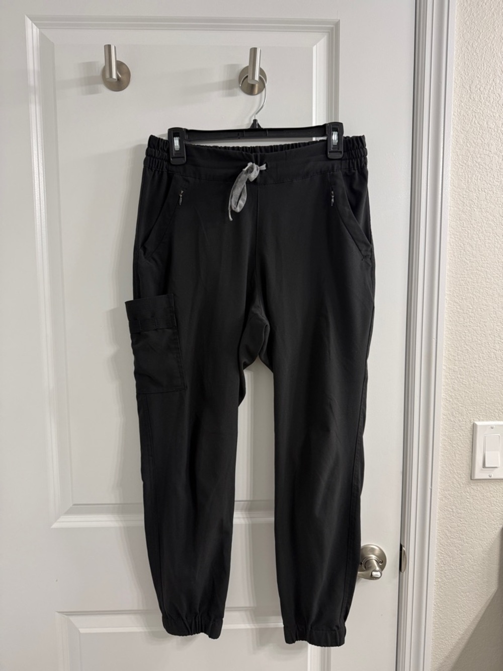 WonderWink Black Women's Cargo Jogger Scrub Pants Petite